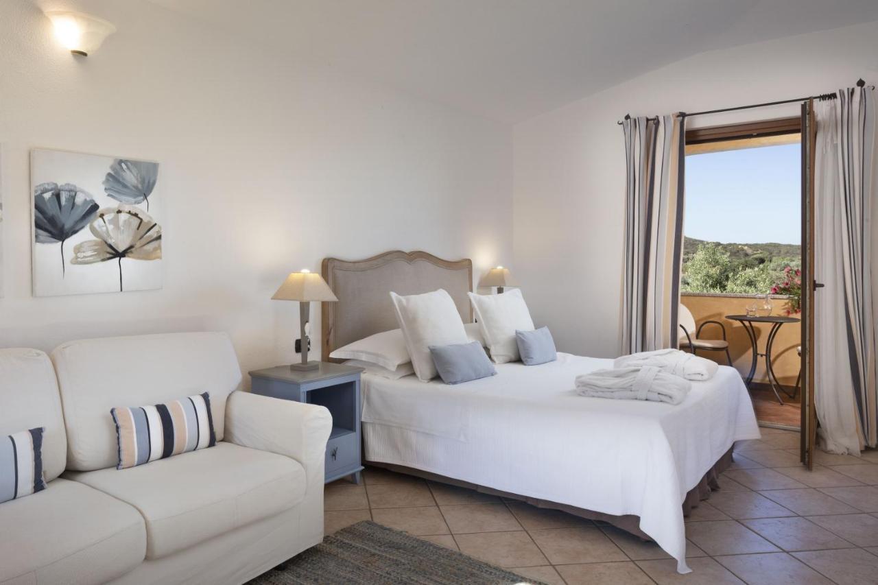 Relais Fenicottero Rosa Pensionat Porto Taverna Exteriör bild