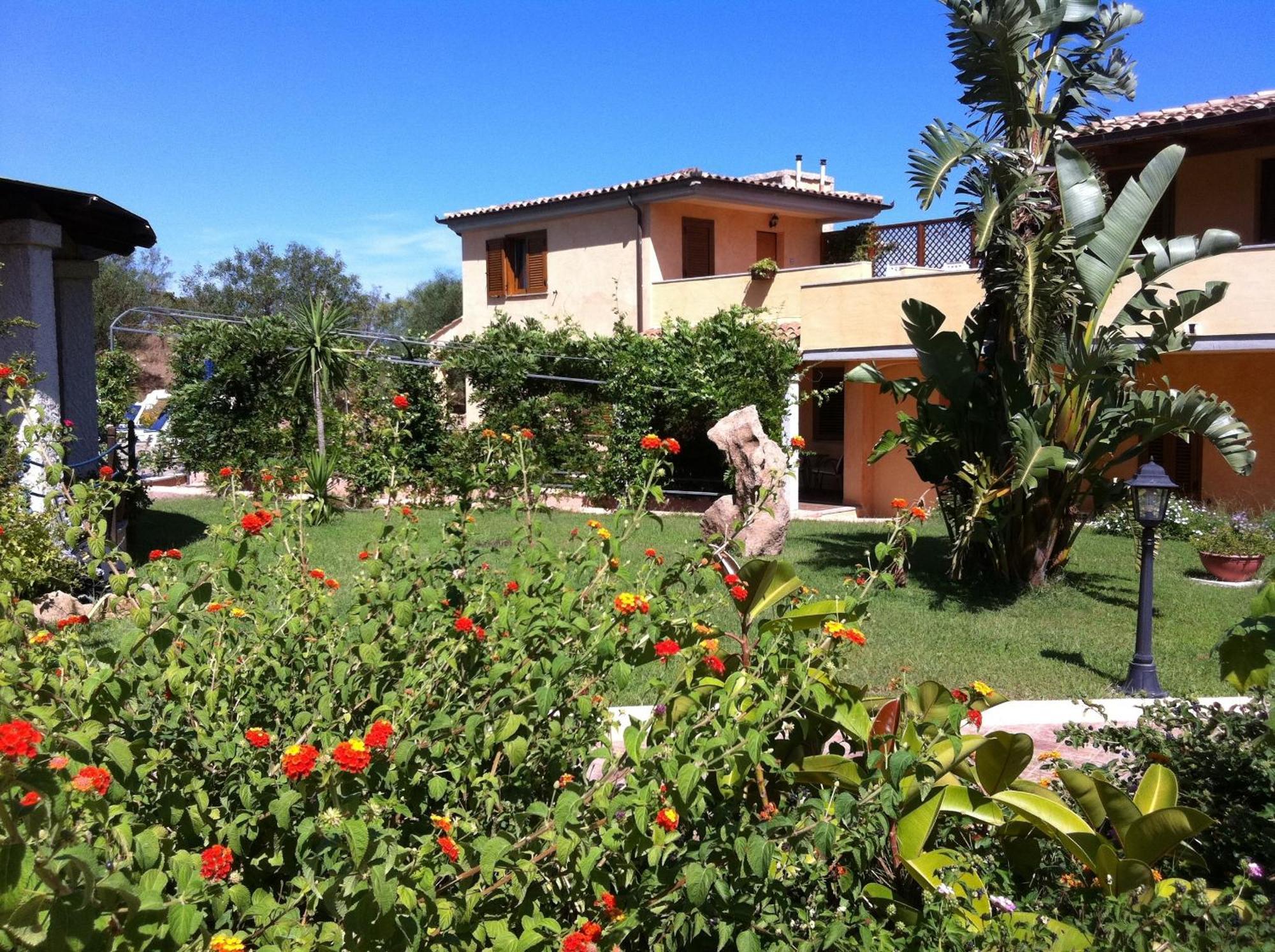 Relais Fenicottero Rosa Pensionat Porto Taverna Exteriör bild
