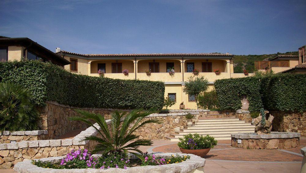 Relais Fenicottero Rosa Pensionat Porto Taverna Exteriör bild