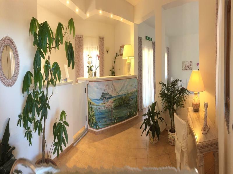 Relais Fenicottero Rosa Pensionat Porto Taverna Exteriör bild