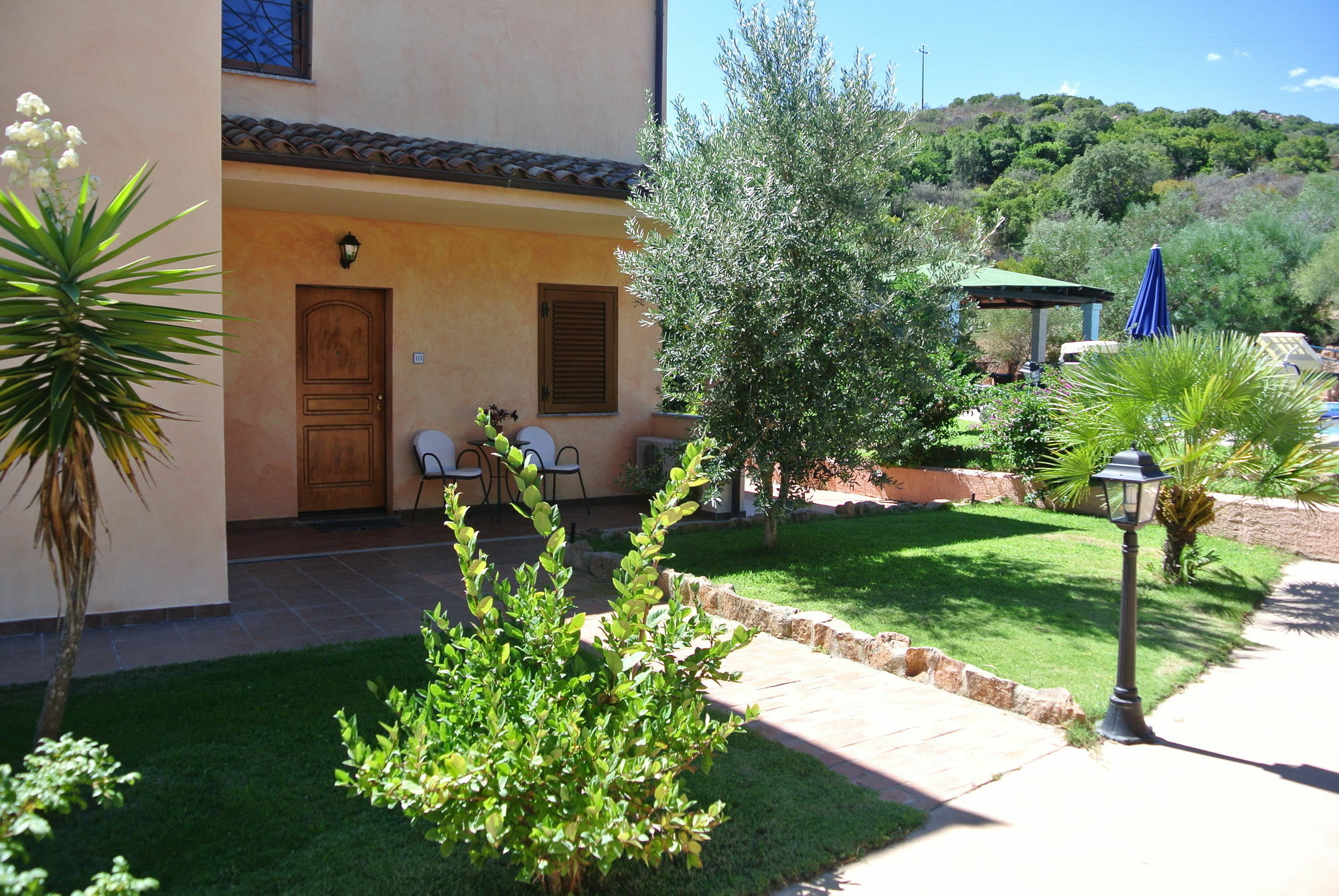 Relais Fenicottero Rosa Pensionat Porto Taverna Exteriör bild